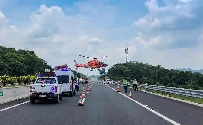 英德高速公路汽车救援案例