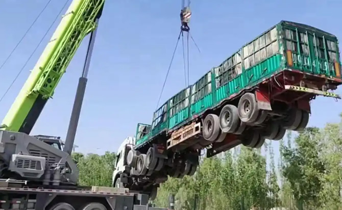 英德道路脱困救援案例